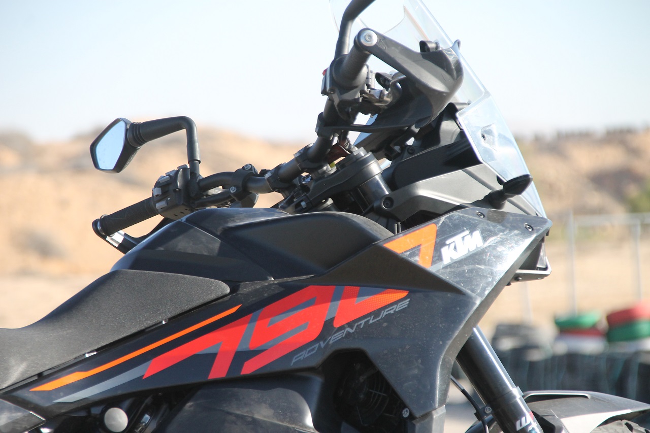 KTM 790 אדוונצ'ר במבחן דרכים