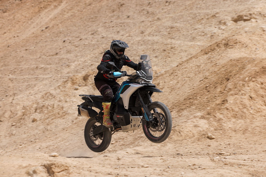 CF MOTO 800 MTX במבחן קצר