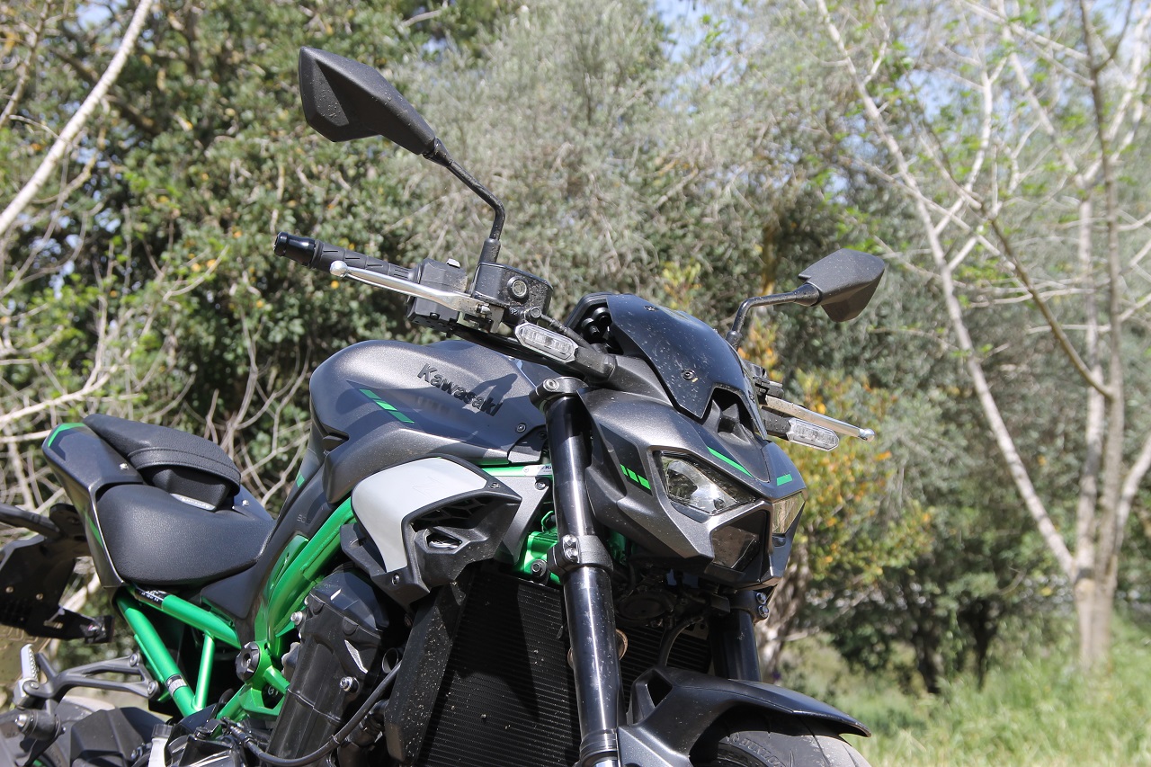קוואסאקי Z900 במבחן דרכים