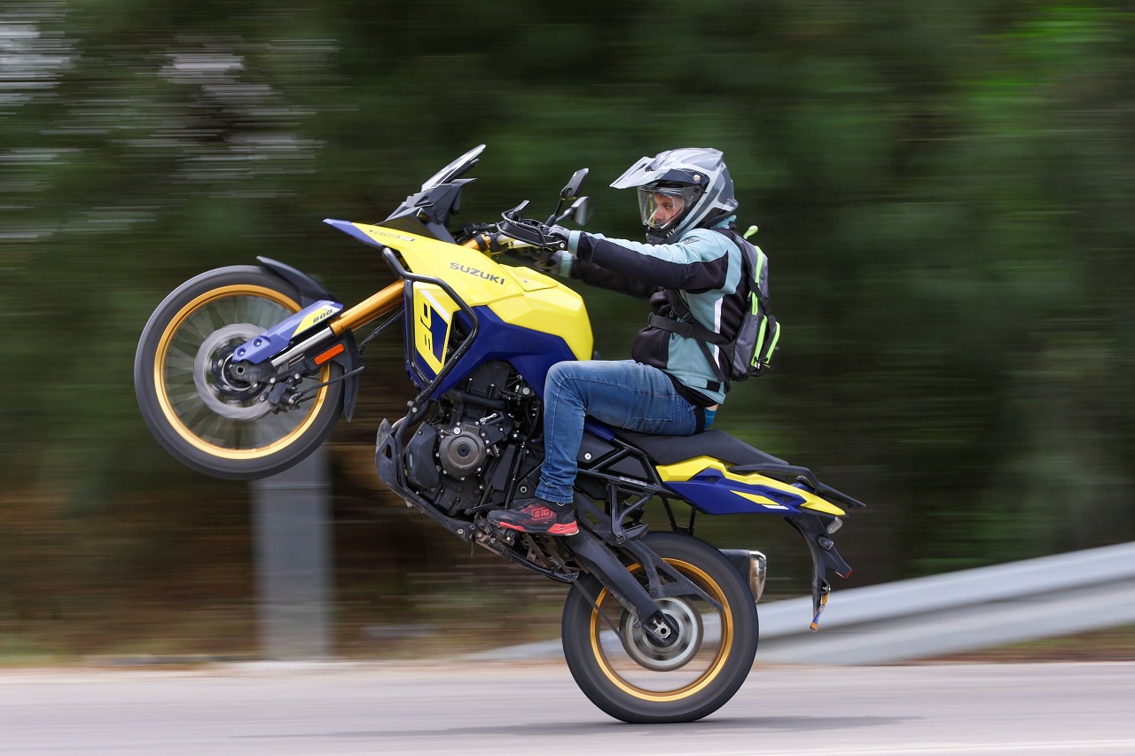 Suzuki V-Strom 800